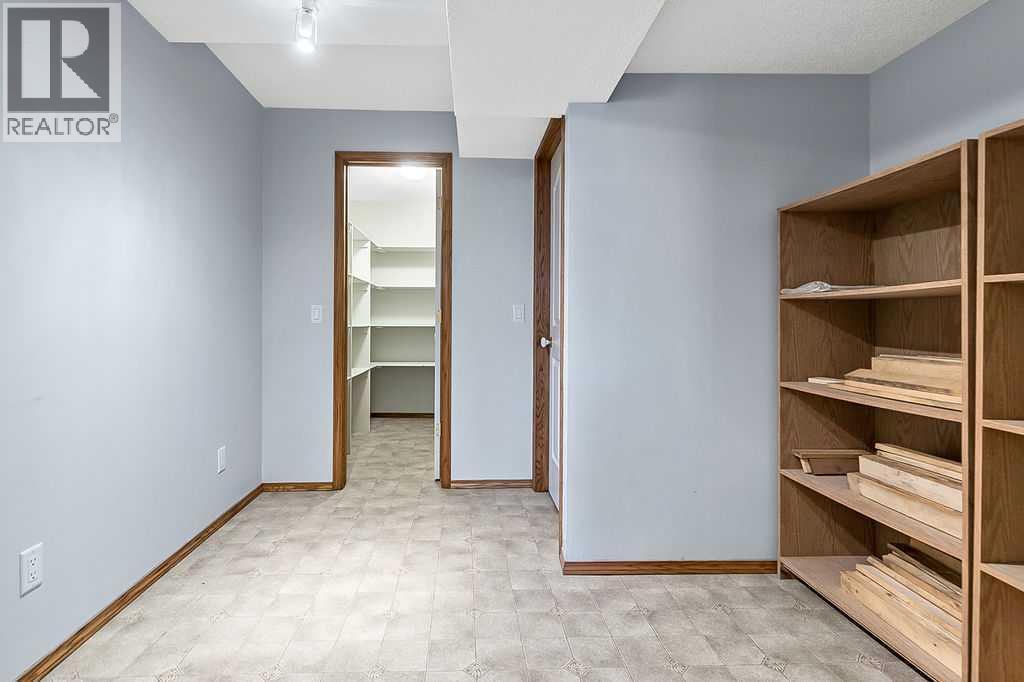 303 Schubert Place Nw, Calgary, Alberta  T3L 1X2 - Photo 43 - A2292689