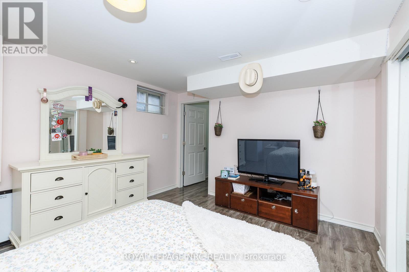 16 Leonard Drive, St. Catharines, Ontario  L2S 3V2 - Photo 27 - X12968262