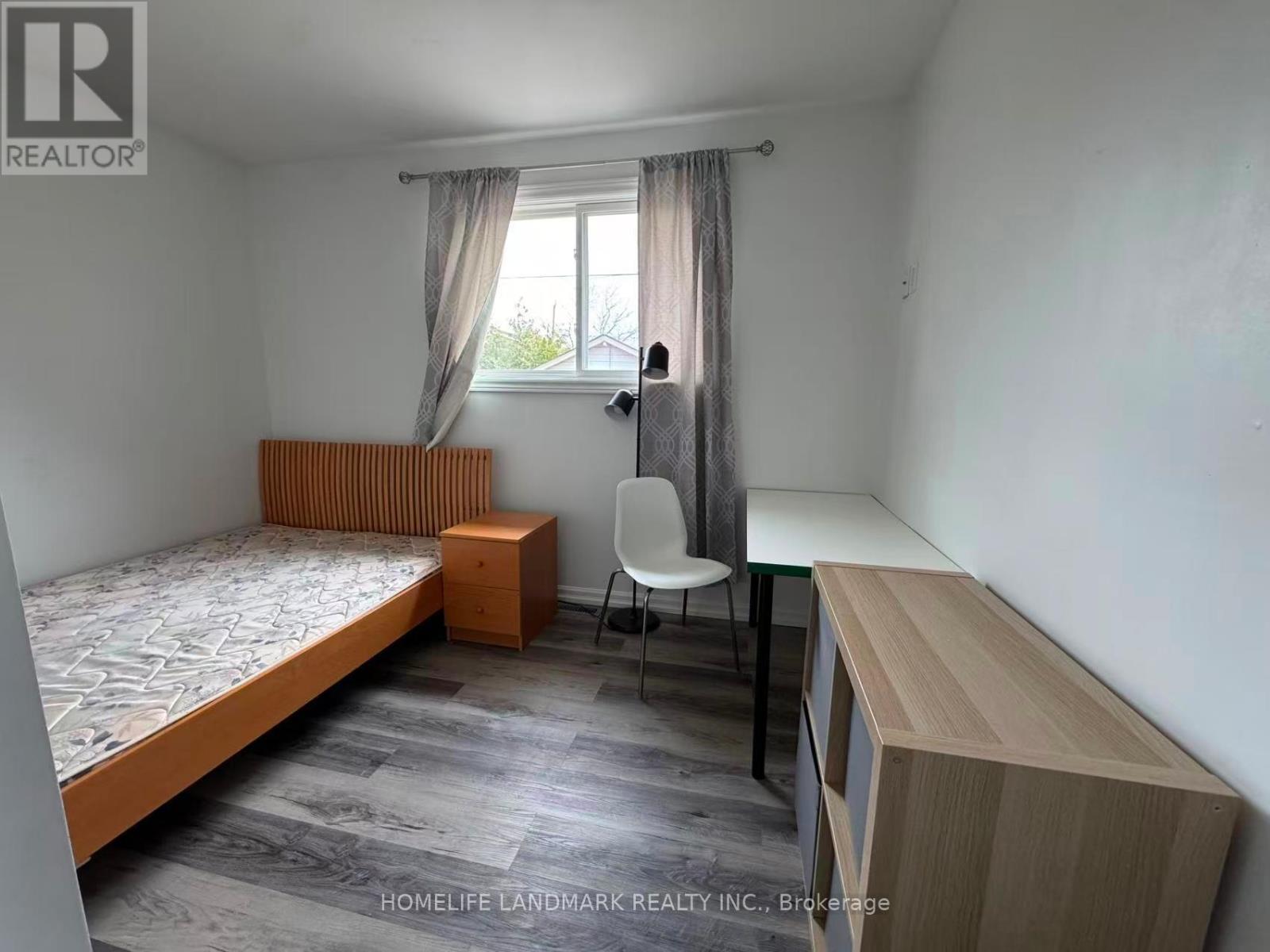 2 - 16 Cartier Crescent, Richmond Hill, Ontario  L4C 2N1 - Photo 5 - N12925942