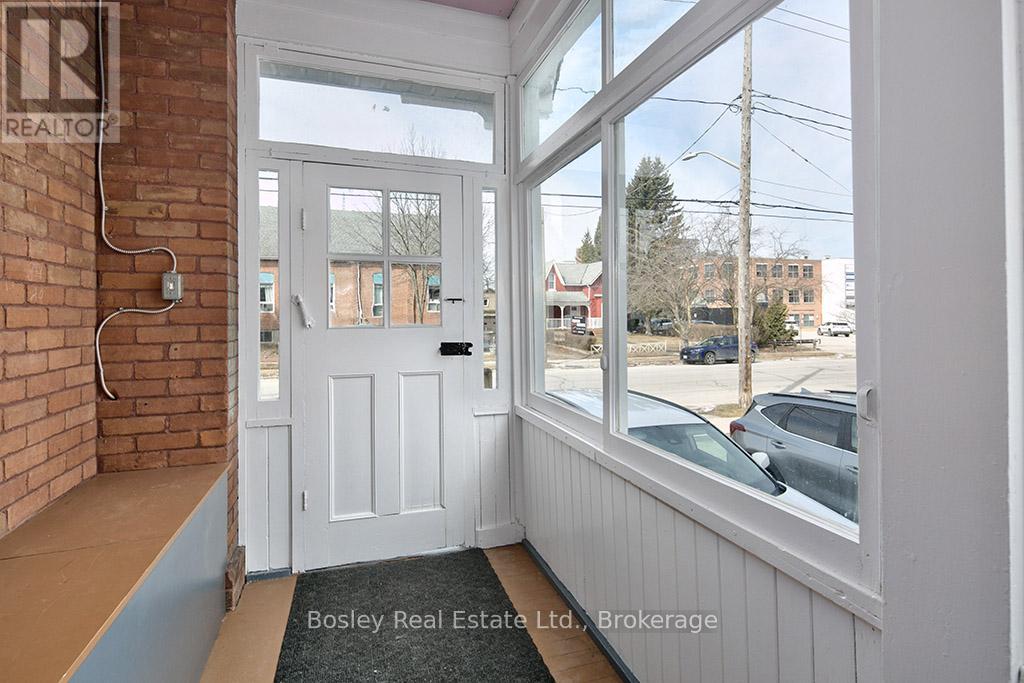 404 9th Street E, Owen Sound, Ontario  N4K 1P3 - Photo 13 - X12968194