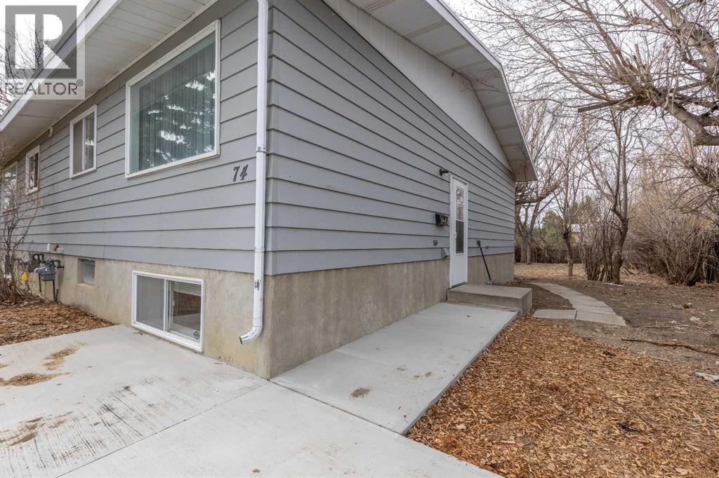 74 Carleton Place W, Lethbridge, Alberta  T1K 3X6 - Photo 4 - A2298773
