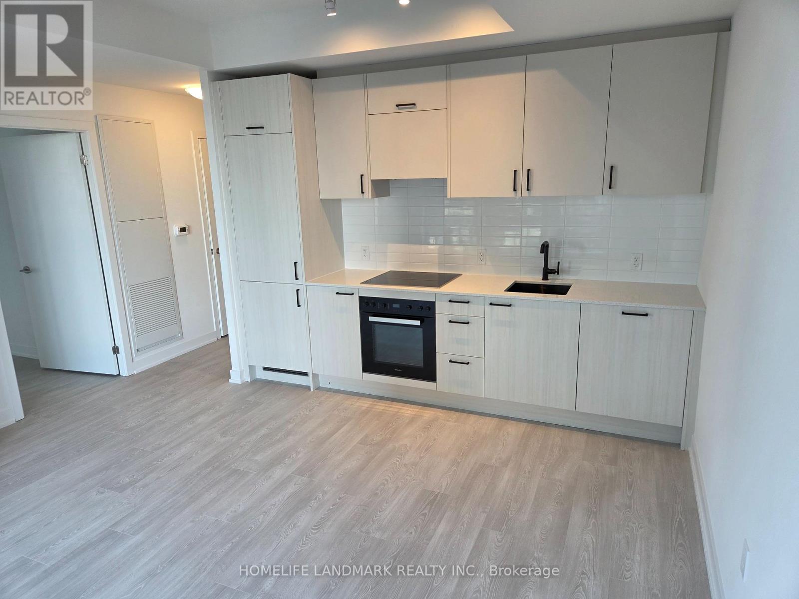 3006 - 1 QUARRINGTON LANE, Toronto, Ontario