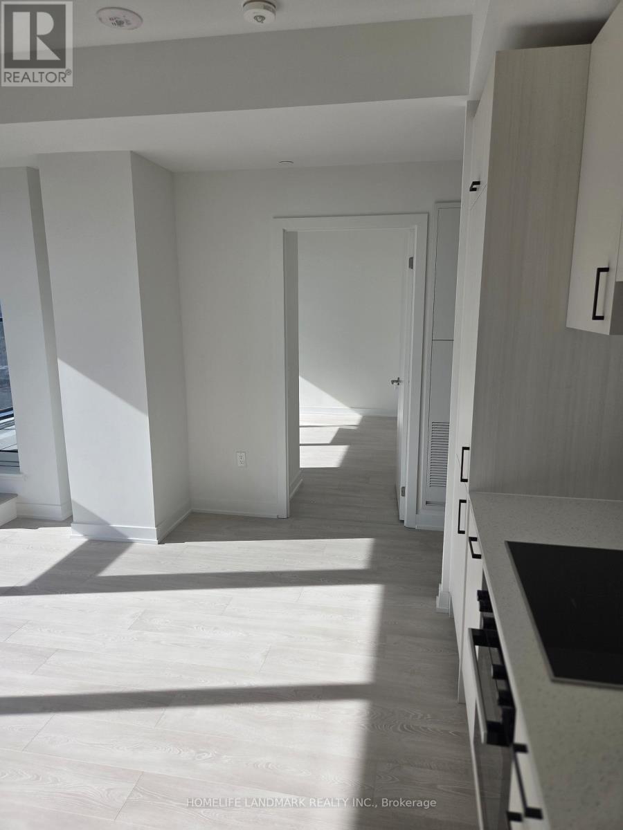 3006 - 1 Quarrington Lane, Toronto, Ontario  M3C 0S4 - Photo 2 - C12968282