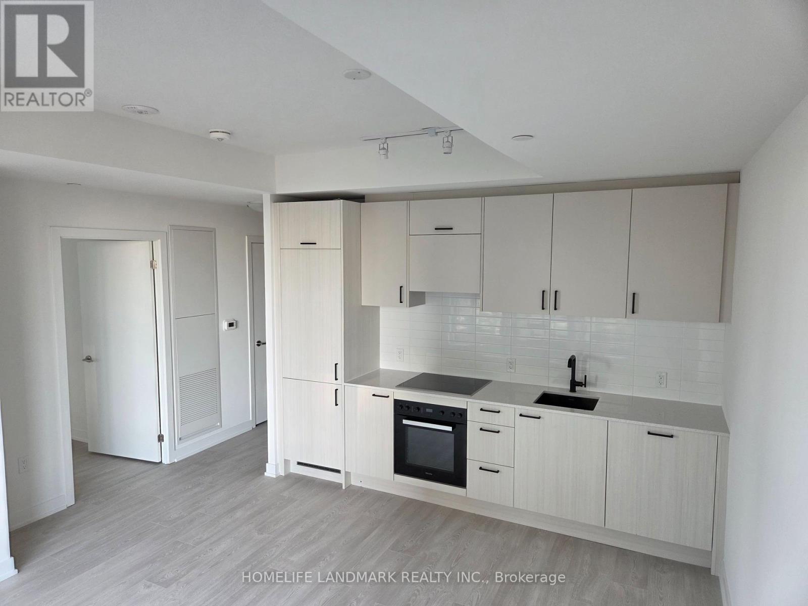 3006 - 1 Quarrington Lane, Toronto, Ontario  M3C 0S4 - Photo 3 - C12968282