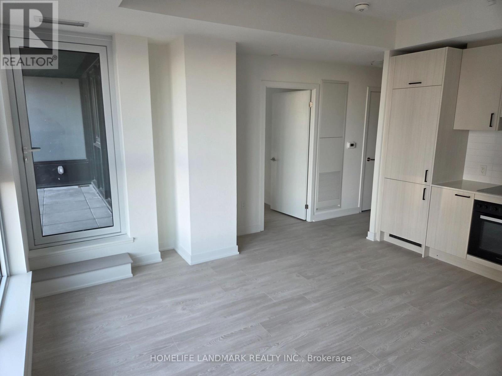 3006 - 1 Quarrington Lane, Toronto, Ontario  M3C 0S4 - Photo 5 - C12968282