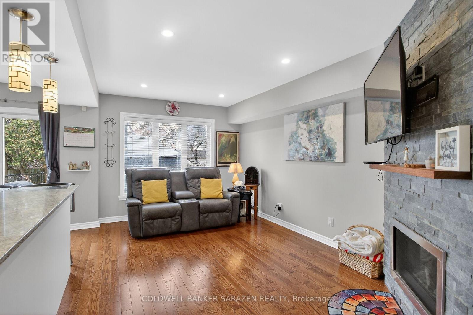 43 Daventry Crescent, Ottawa, Ontario K2J 4N6 - Photo 10 - X12968184