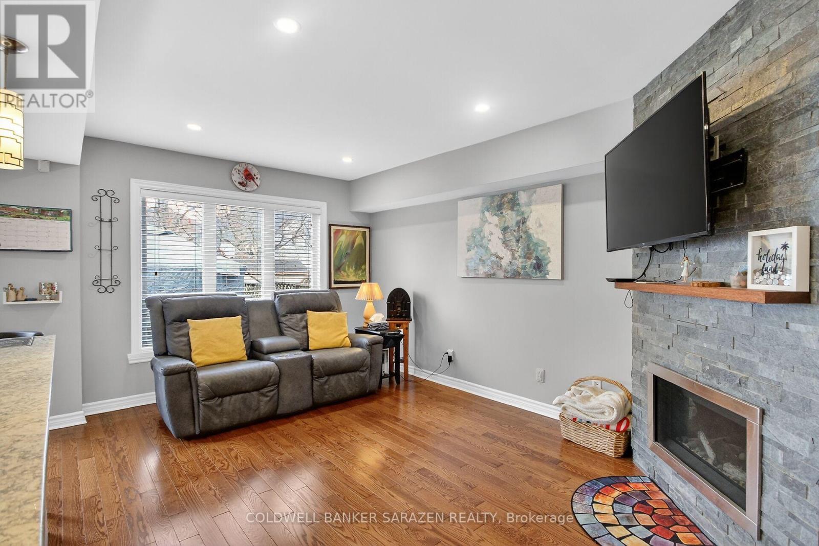 43 Daventry Crescent, Ottawa, Ontario K2J 4N6 - Photo 11 - X12968184