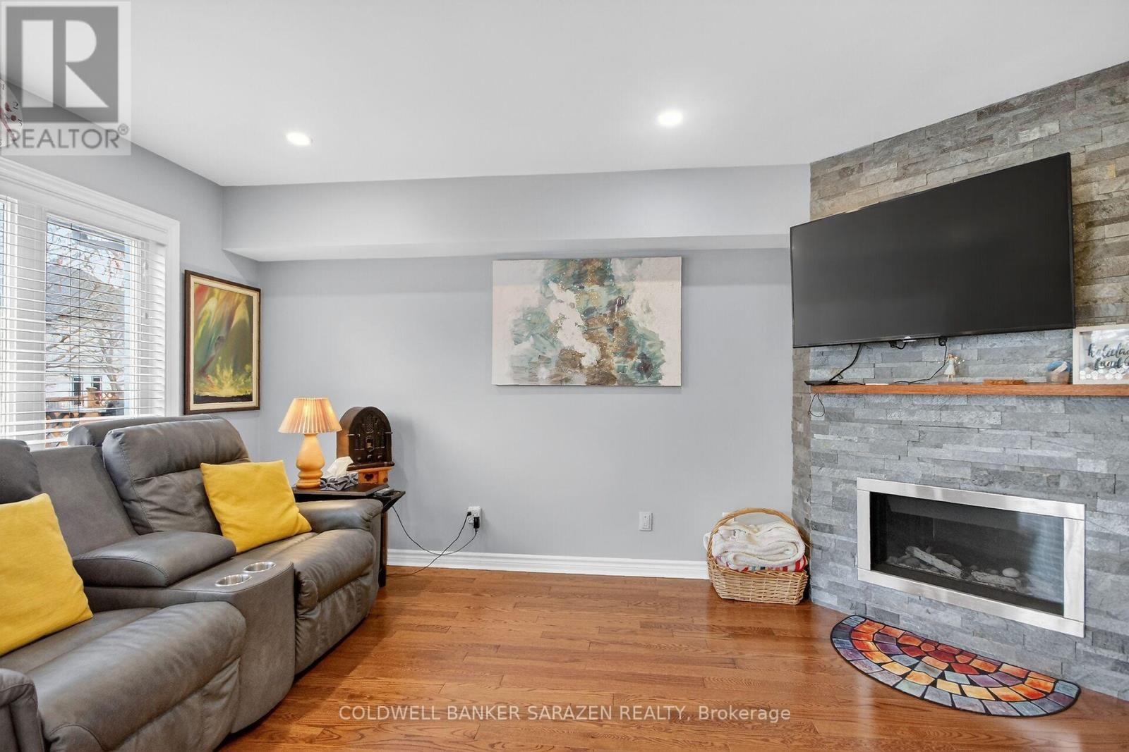 43 Daventry Crescent, Ottawa, Ontario K2J 4N6 - Photo 8 - X12968184