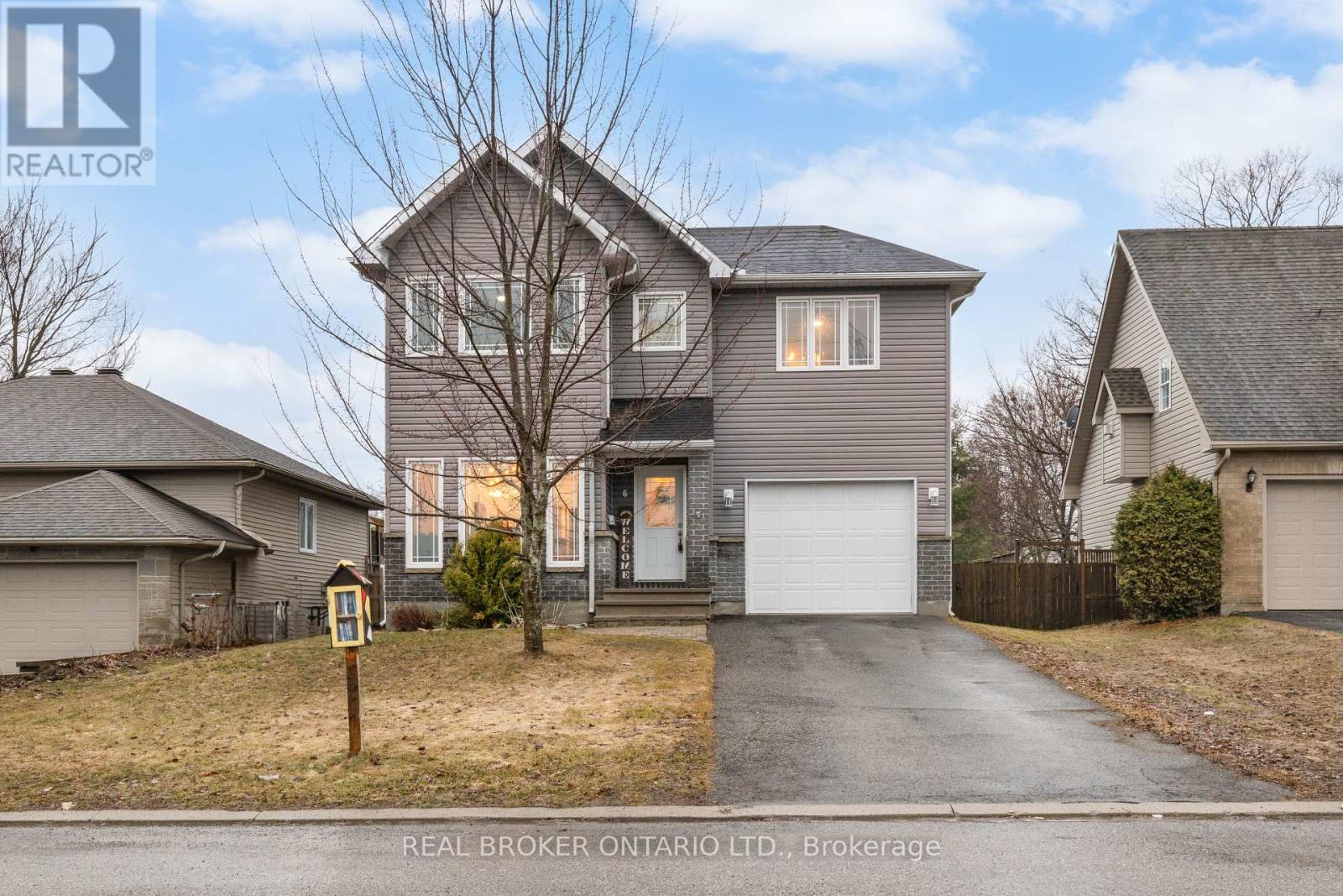 6 Francis Street, Carleton Place, Ontario  K7C 0C6 - Photo 4 - X12968244