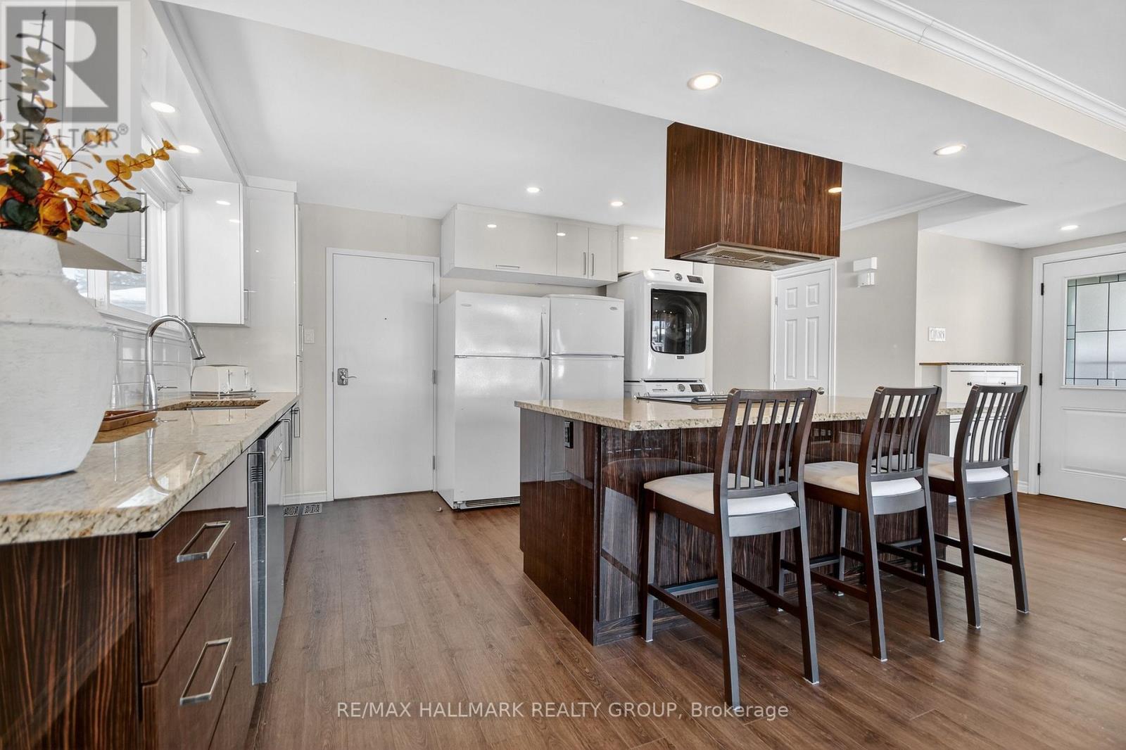 2160 Lambeth Walk, Ottawa, Ontario  K2C 1G1 - Photo 10 - X12968276