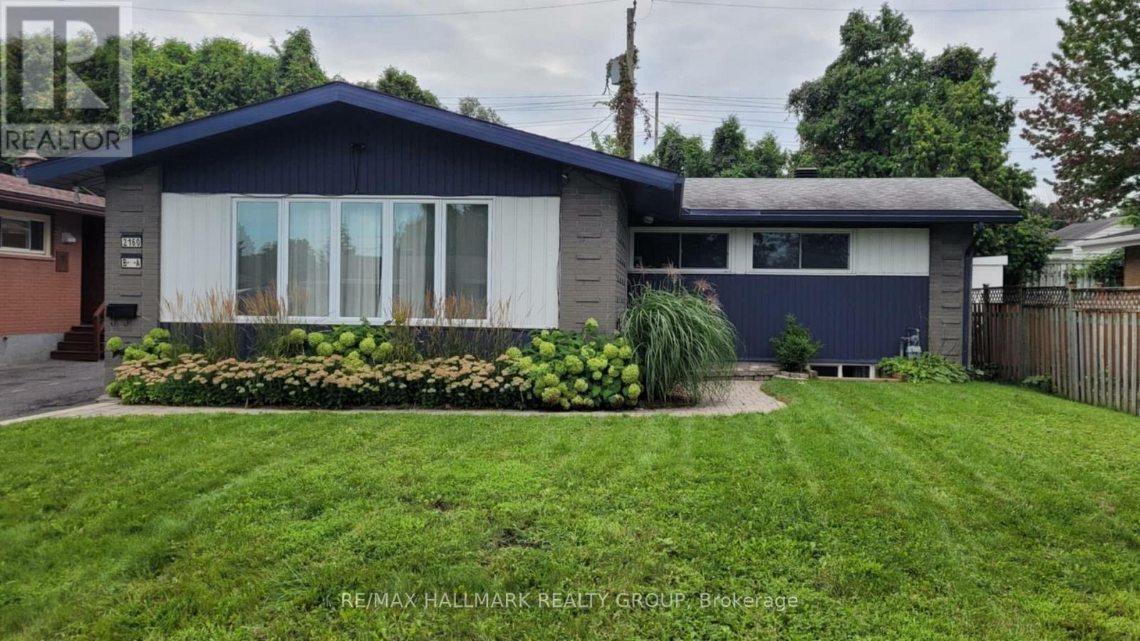 2160 Lambeth Walk, Ottawa, Ontario  K2C 1G1 - Photo 2 - X12968276