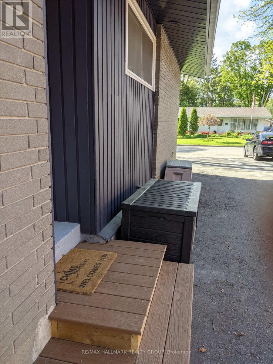 2160 Lambeth Walk, Ottawa, Ontario  K2C 1G1 - Photo 26 - X12968276