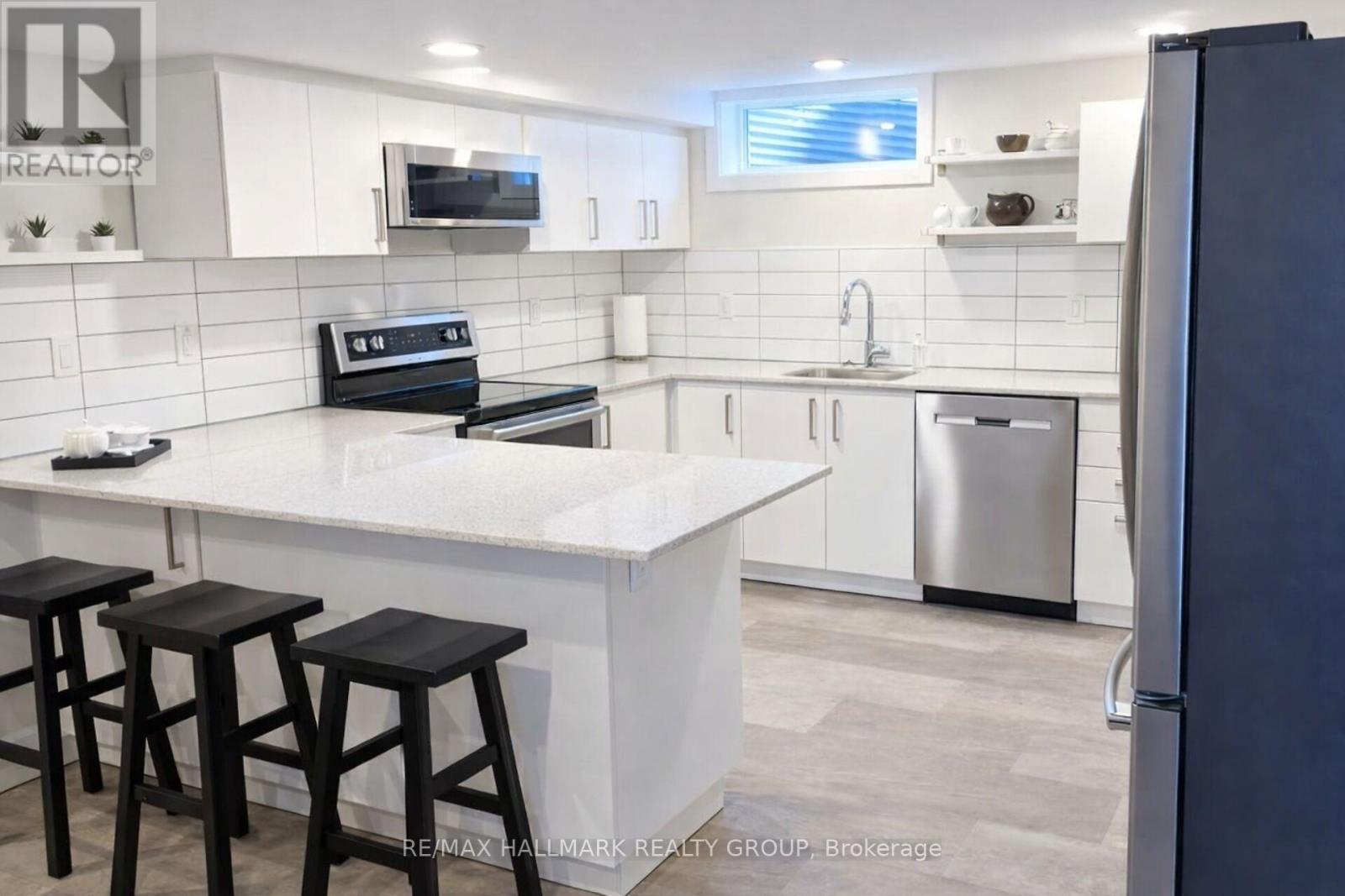 2160 Lambeth Walk, Ottawa, Ontario  K2C 1G1 - Photo 32 - X12968276