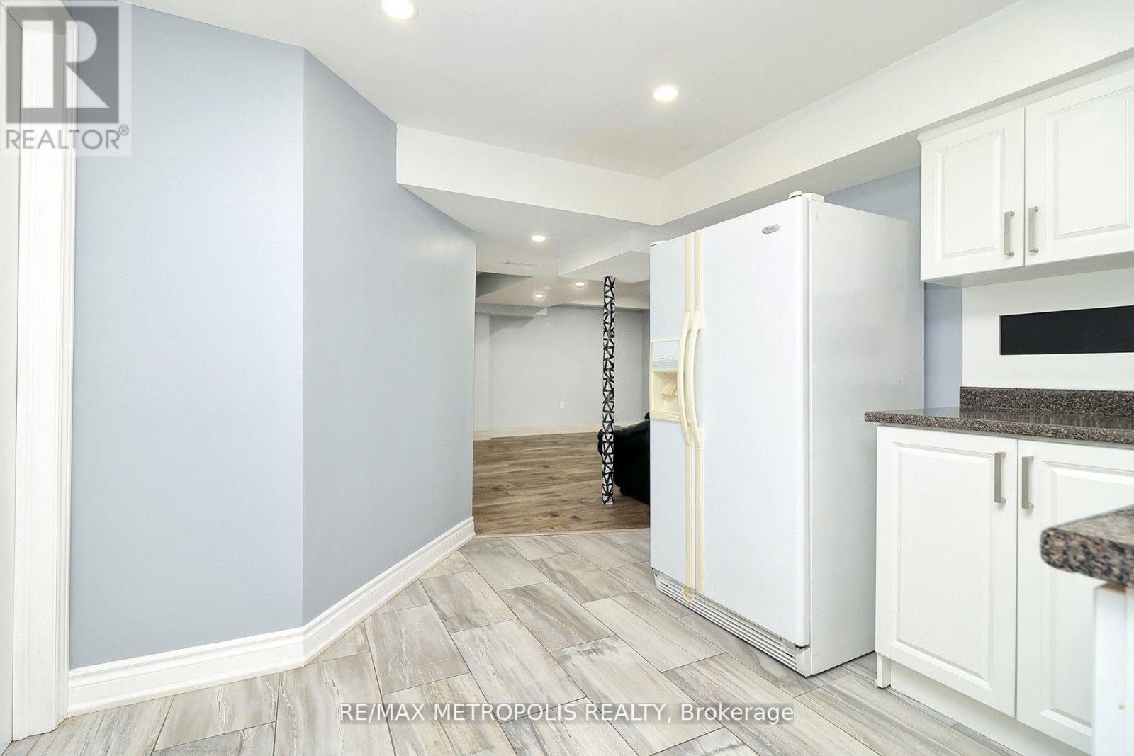 #basement - 33 Lipton Crescent, Whitby, Ontario  L1R 1W7 - Photo 14 - E12968218