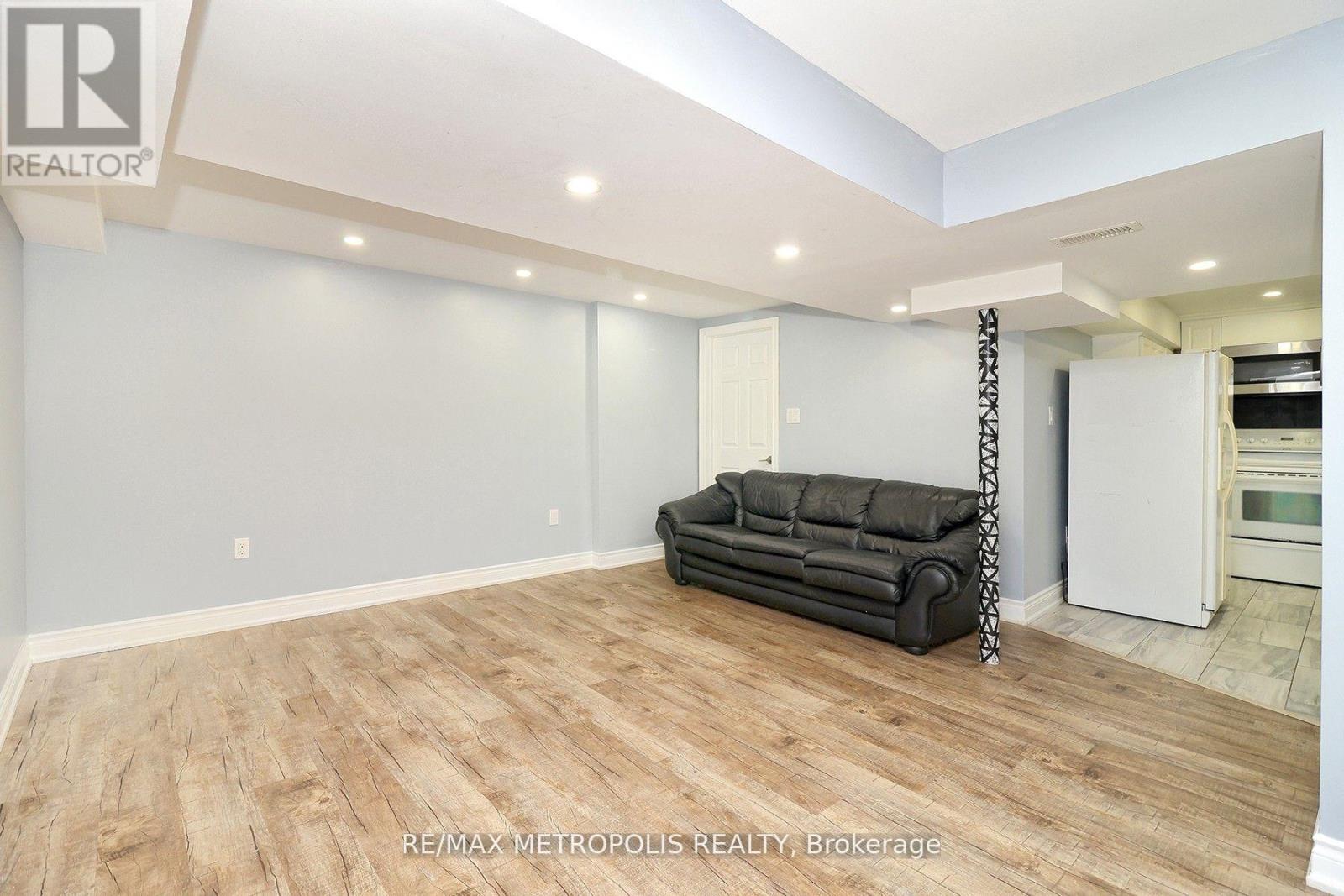 #basement - 33 Lipton Crescent, Whitby, Ontario  L1R 1W7 - Photo 16 - E12968218