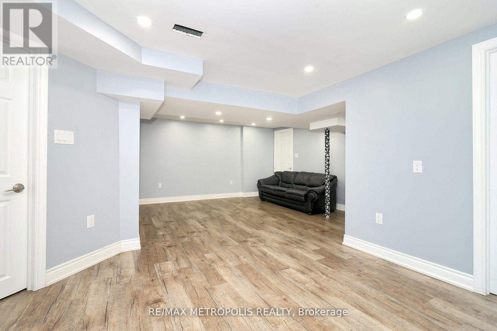 #basement - 33 Lipton Crescent, Whitby, Ontario  L1R 1W7 - Photo 17 - E12968218