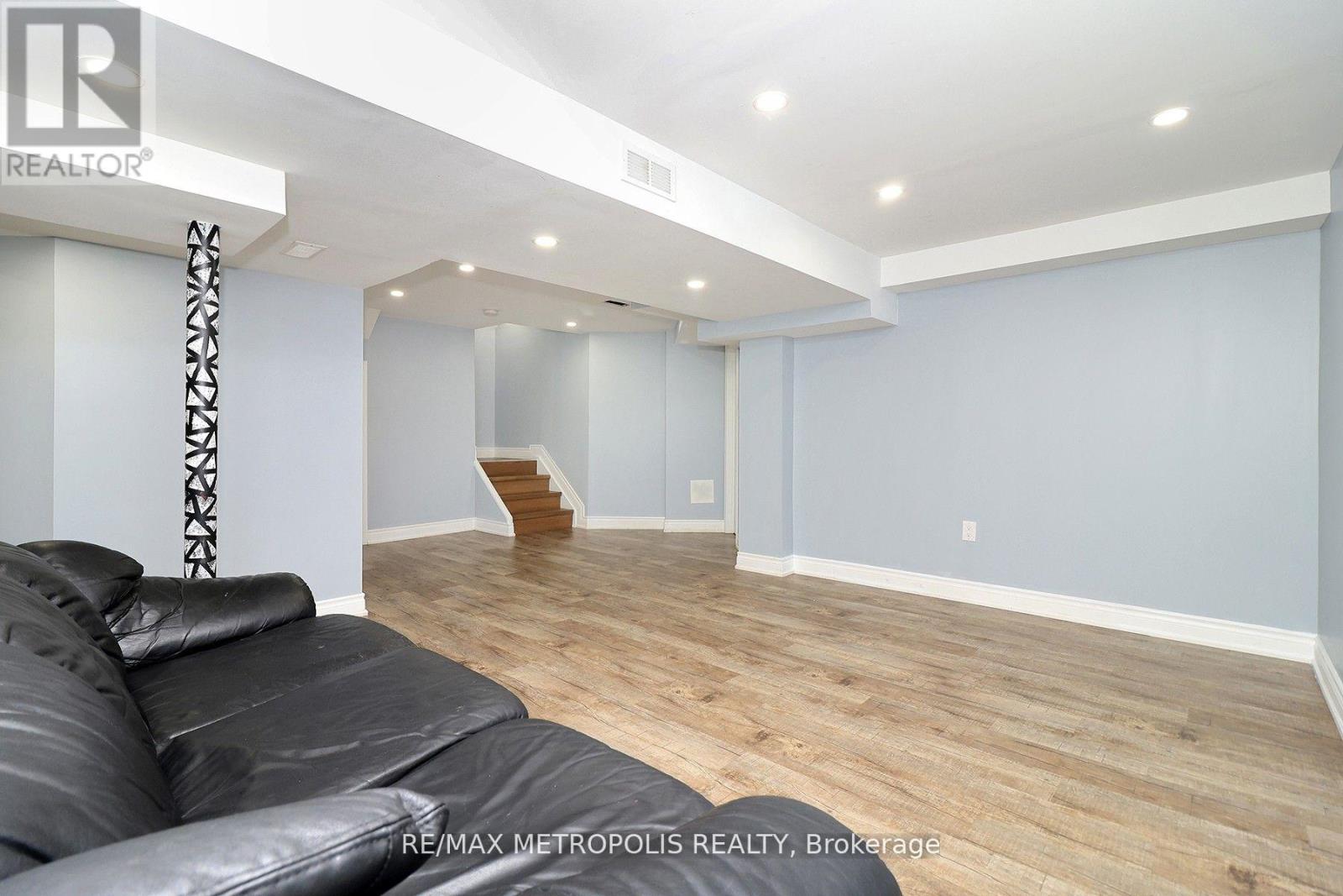 #basement - 33 Lipton Crescent, Whitby, Ontario  L1R 1W7 - Photo 19 - E12968218