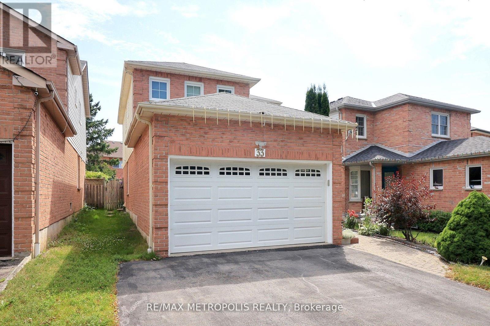 #basement - 33 Lipton Crescent, Whitby, Ontario  L1R 1W7 - Photo 2 - E12968218