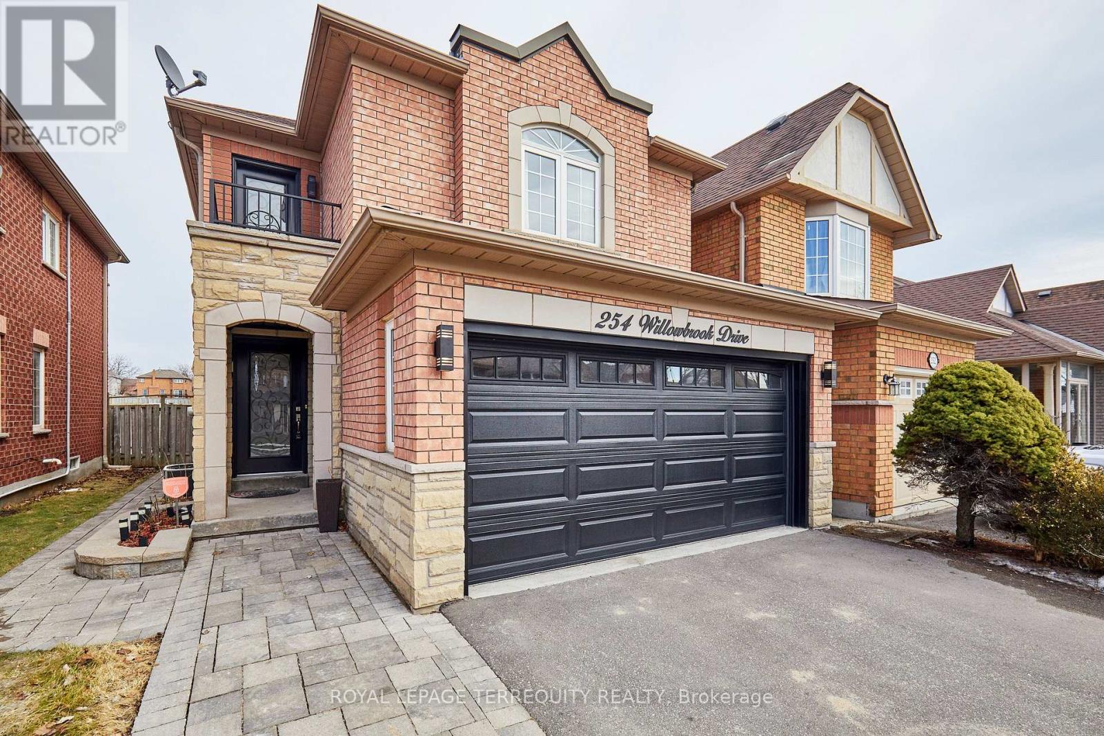 254 Willowbrook Drive, Whitby, Ontario  L1R 2Z1 - Photo 2 - E12968264