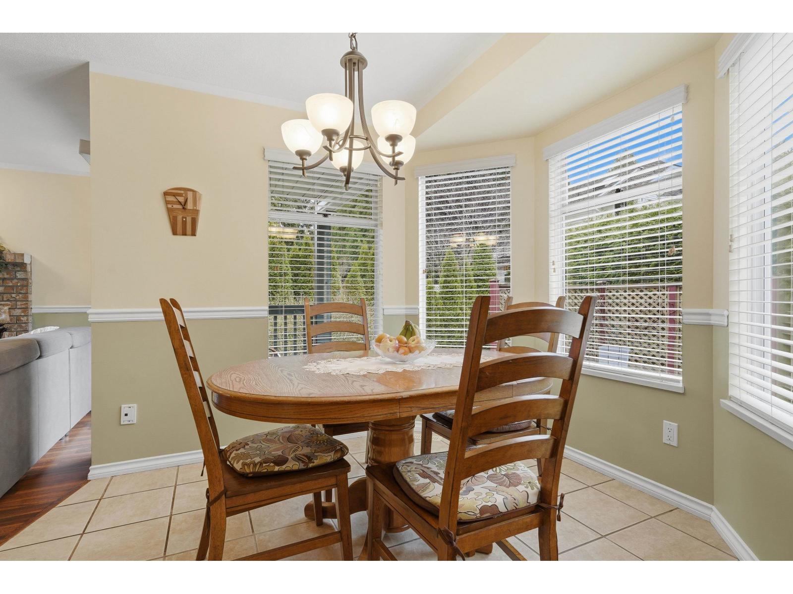 12316 Southpark Crescent, Surrey, British Columbia  V3X 2C1 - Photo 13 - R3108172