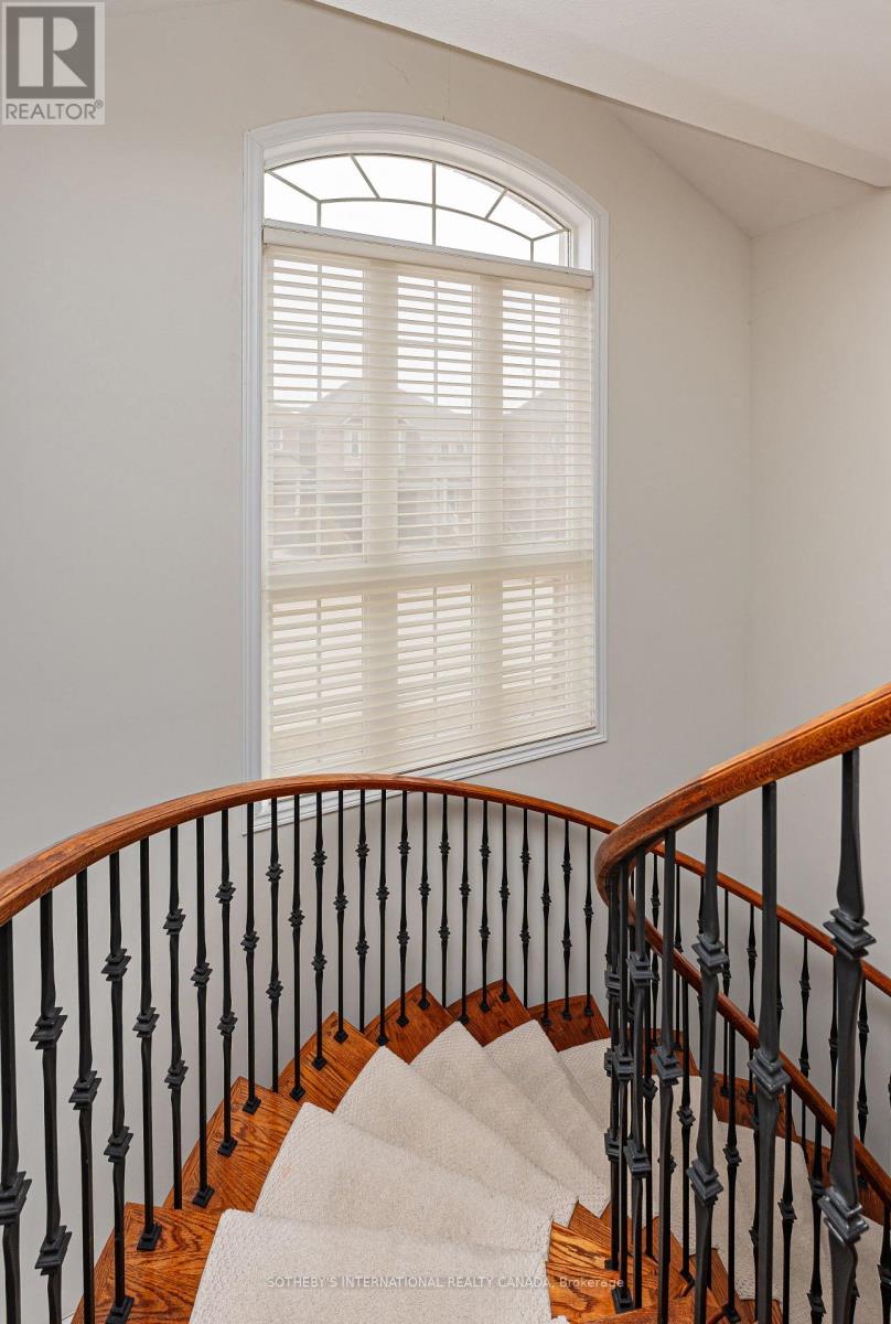 1 Herbert Wales Crescent, Markham, Ontario  L6C 0G1 - Photo 12 - N12968198