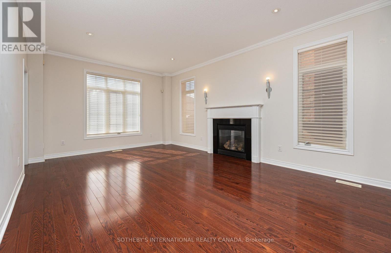 1 Herbert Wales Crescent, Markham, Ontario  L6C 0G1 - Photo 16 - N12968198