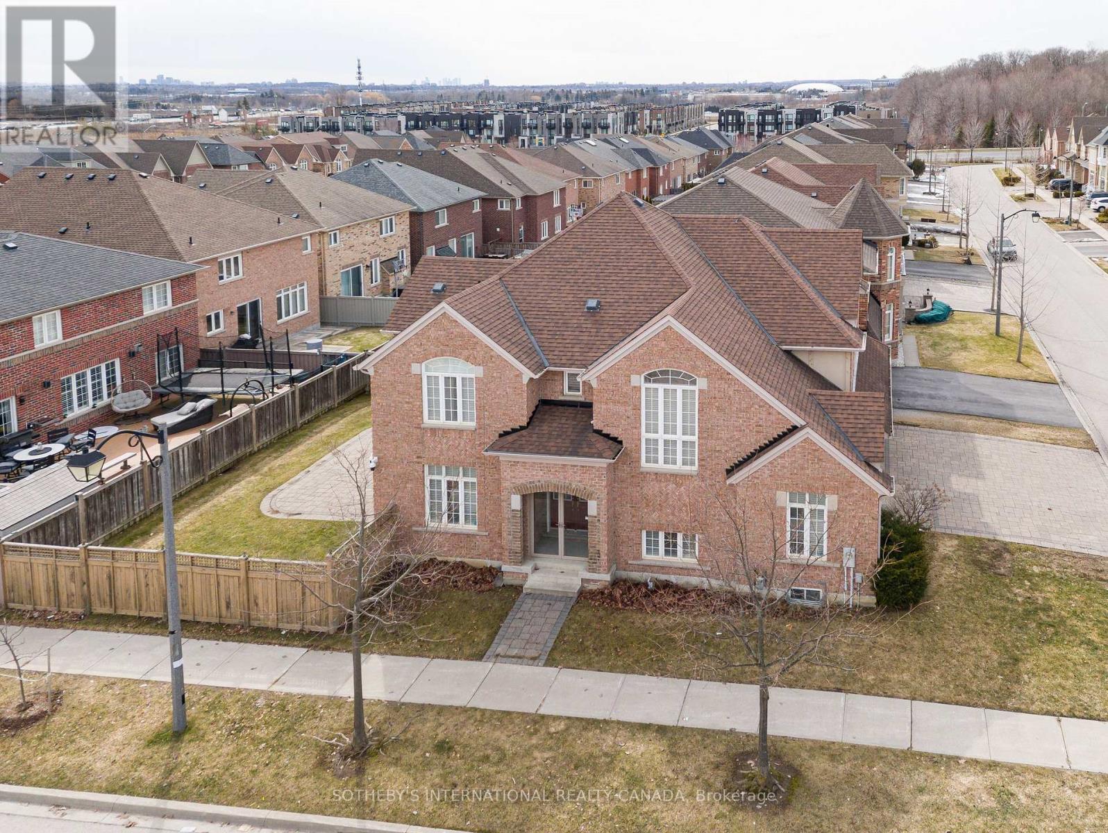 1 Herbert Wales Crescent, Markham, Ontario  L6C 0G1 - Photo 47 - N12968198