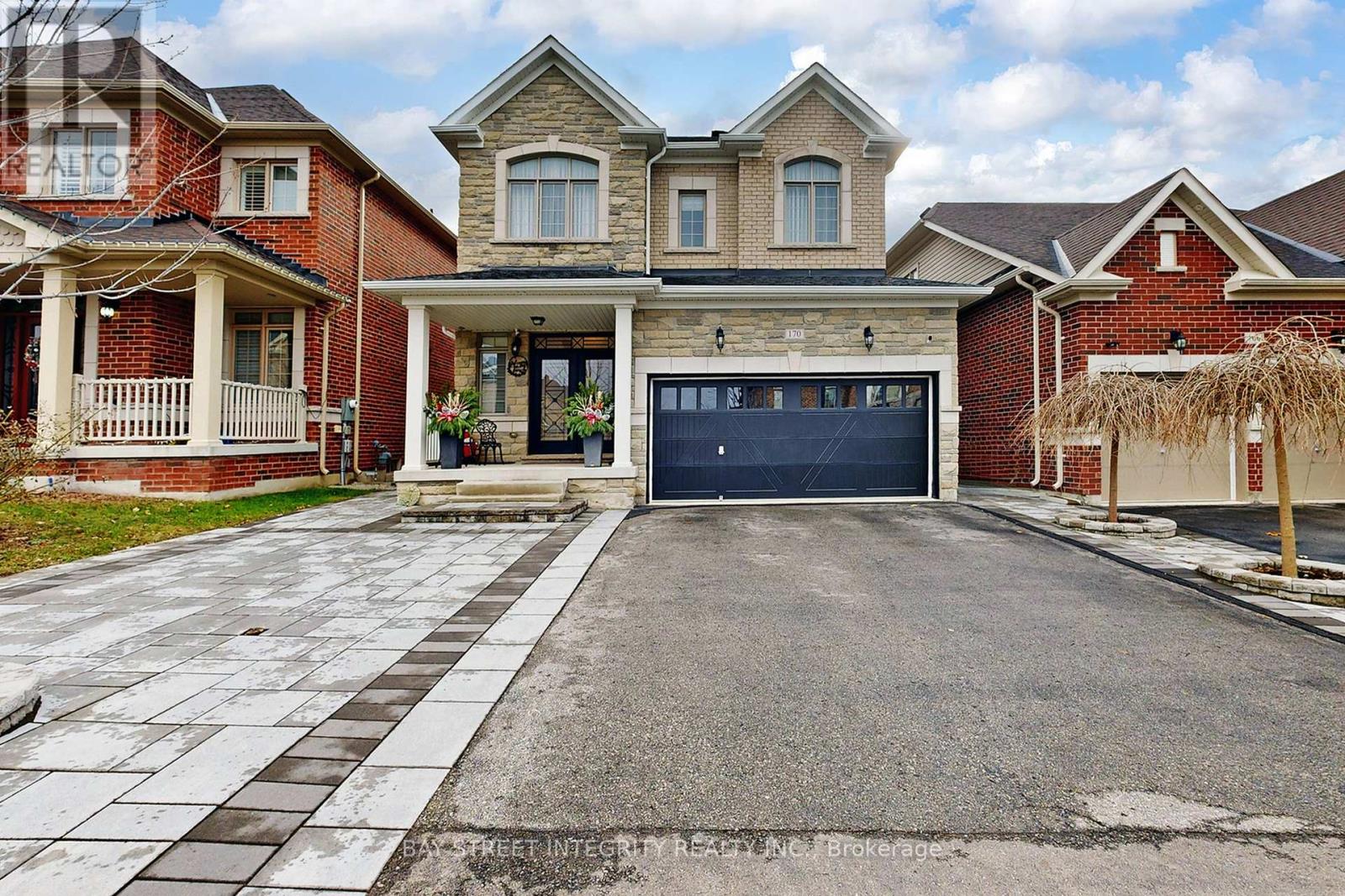 170 Crane Street, Aurora, Ontario  L4G 0W2 - Photo 3 - N12968226