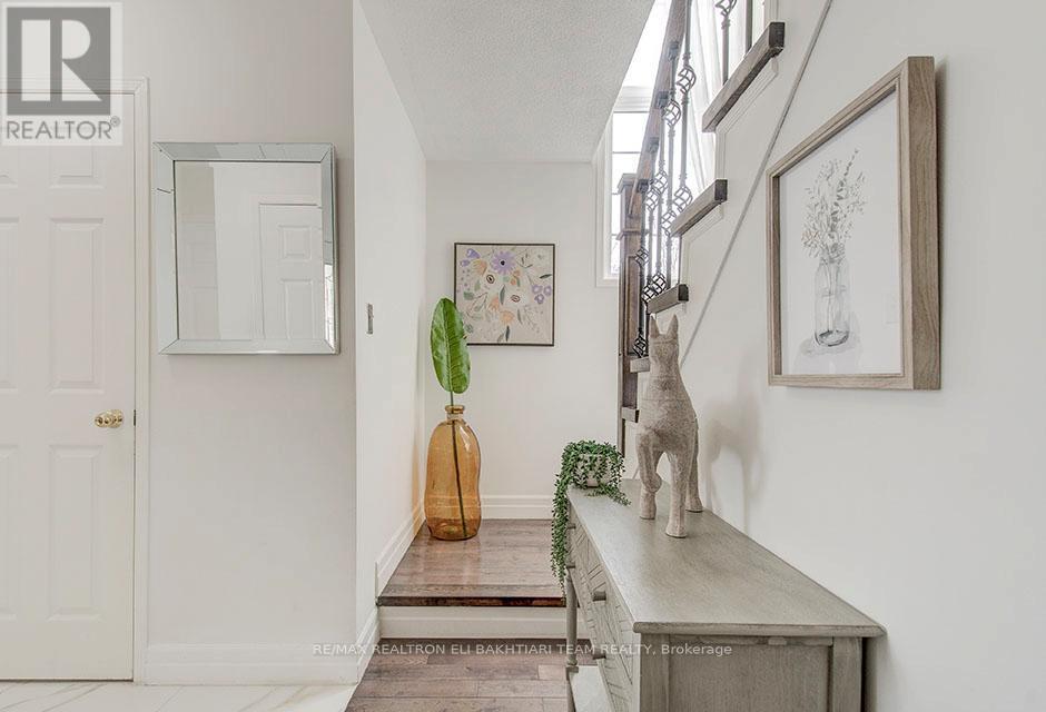 133 Long Point Drive, Richmond Hill, Ontario  L4E 3Z6 - Photo 10 - N12968246