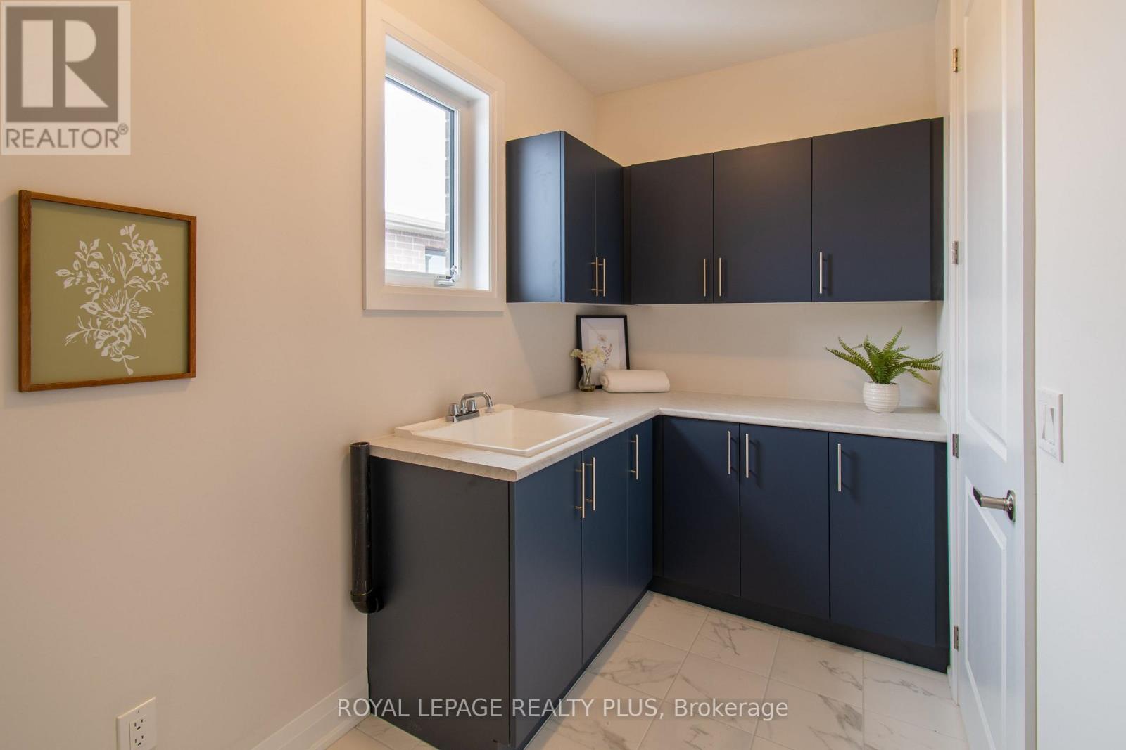 980 Church Drive, Innisfil, Ontario  L0L 1W0 - Photo 43 - N12968248