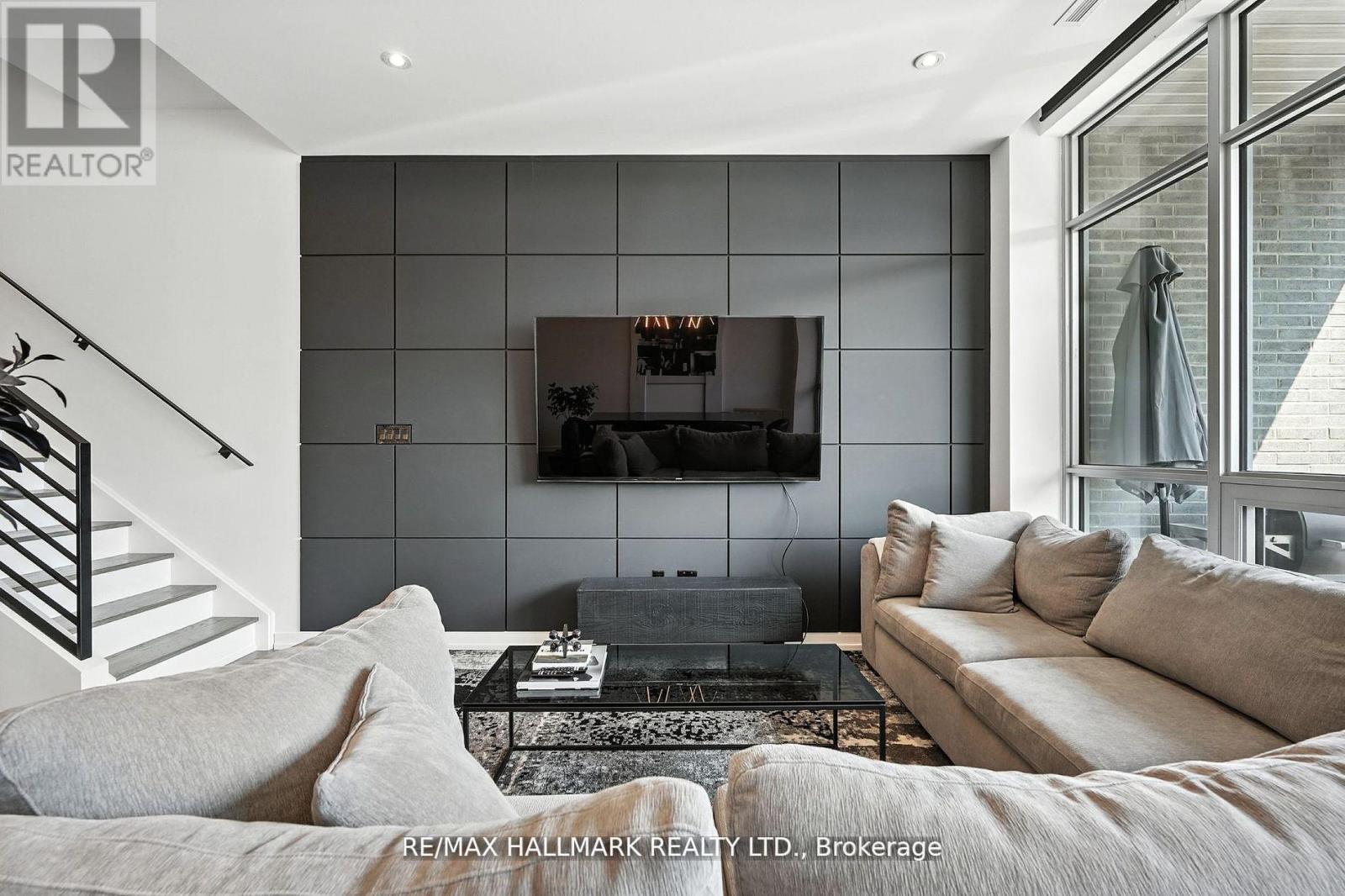 3658 Ferretti Court, Innisfil, Ontario  L9S 0N6 - Photo 18 - N12968252