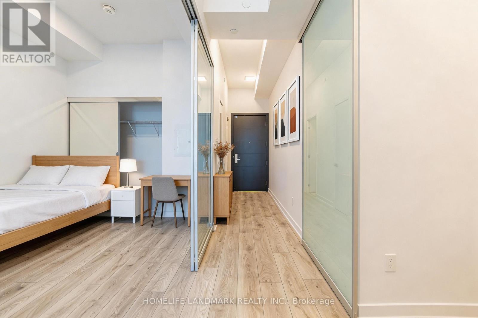 215 - 29 Green Trail Court, Toronto, Ontario  M2K 1E3 - Photo 10 - C12968164