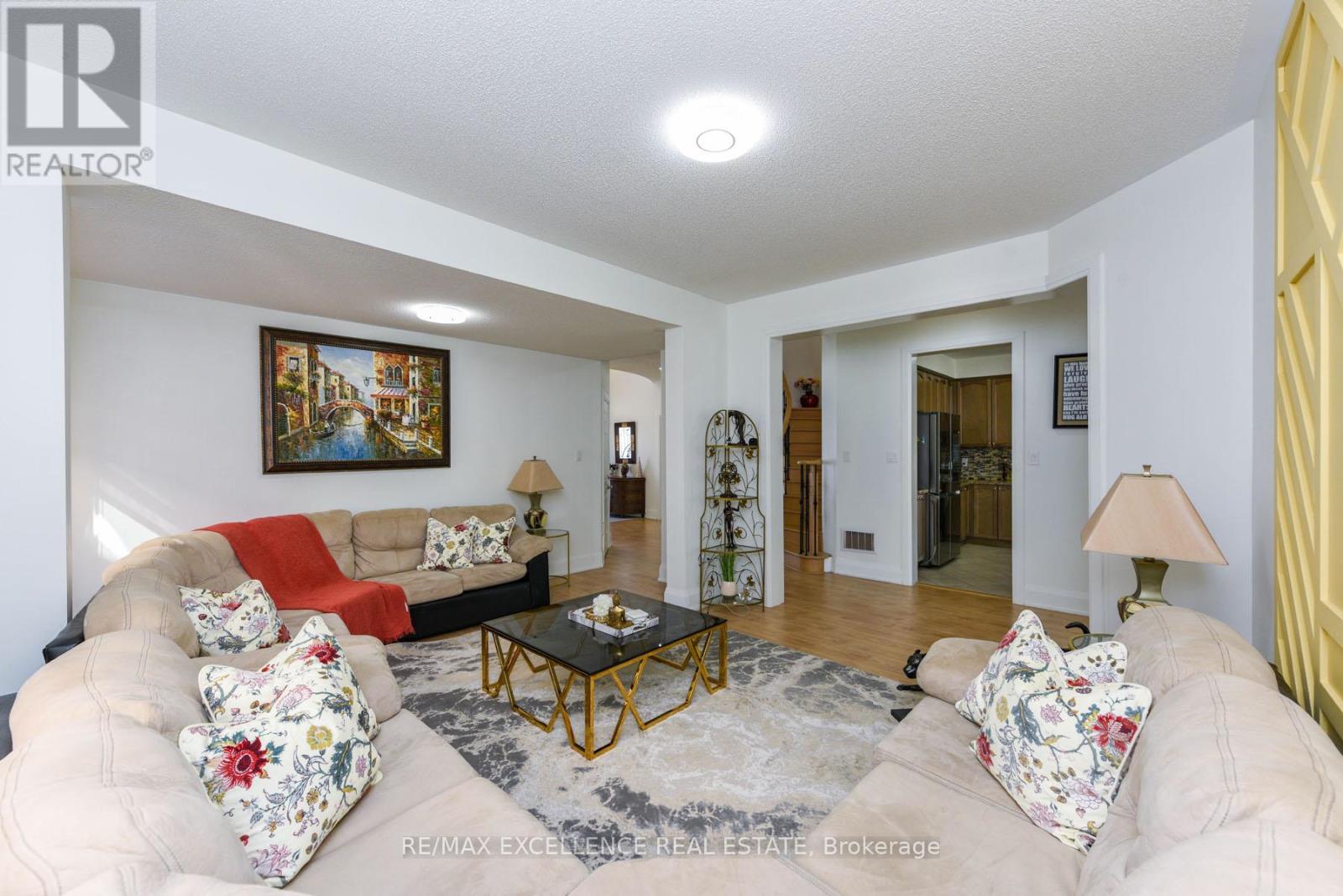 26 Fahey Drive, Brampton, Ontario  L6Y 0N7 - Photo 9 - W12968192