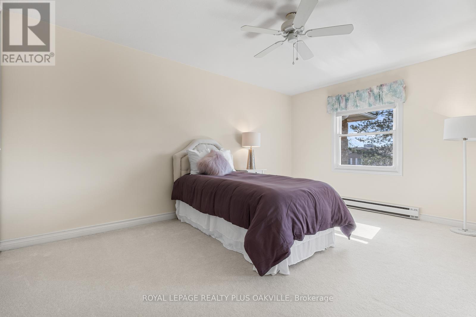 4 - 2066 Brant Street, Burlington, Ontario  L7P 3A6 - Photo 15 - W12968216