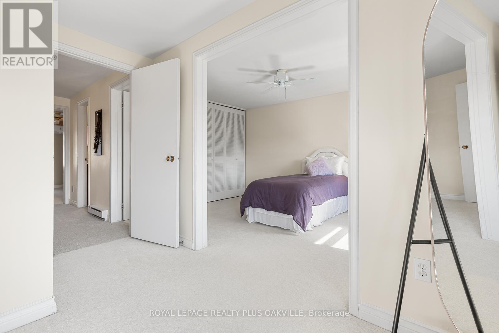 4 - 2066 Brant Street, Burlington, Ontario  L7P 3A6 - Photo 18 - W12968216