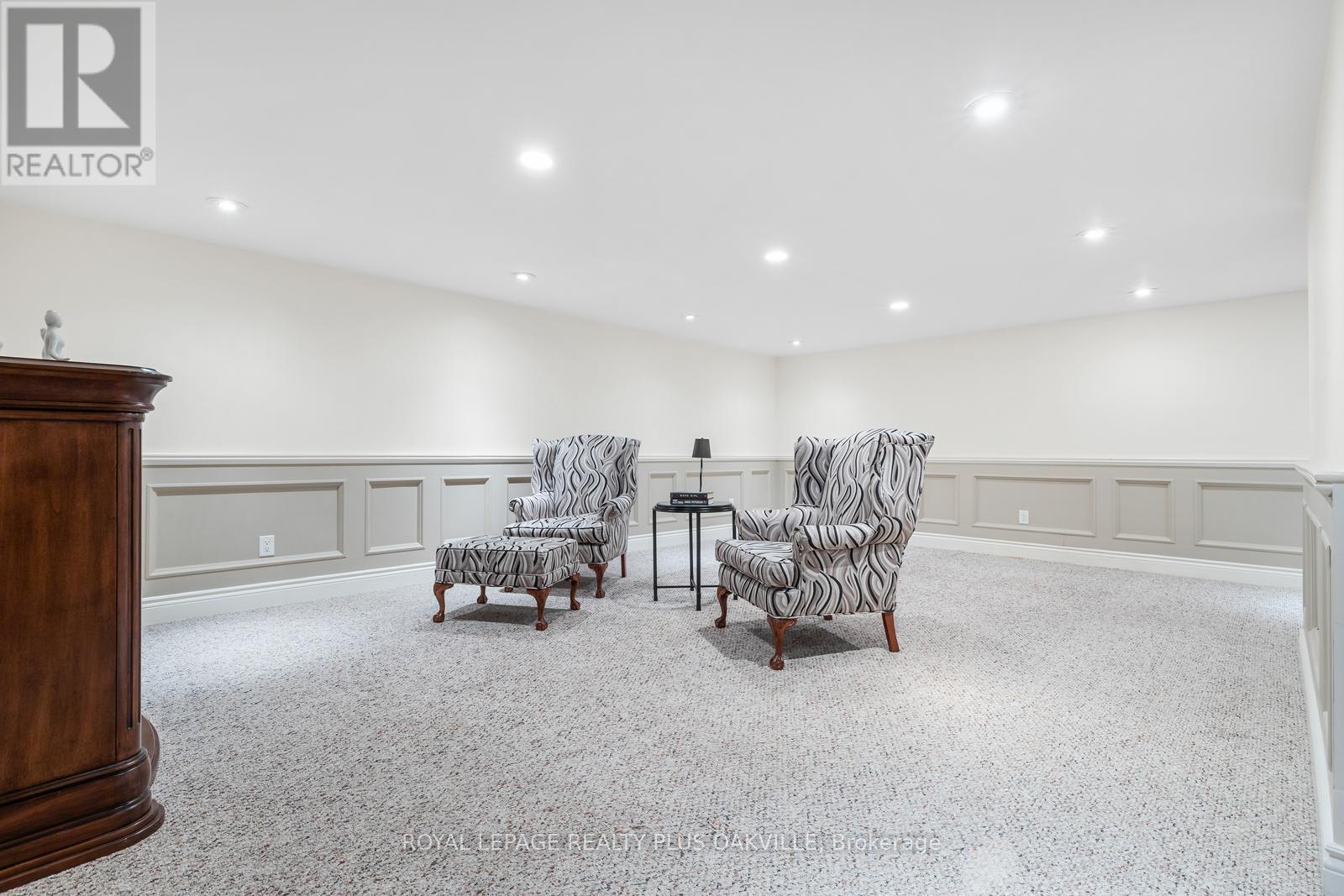 4 - 2066 Brant Street, Burlington, Ontario  L7P 3A6 - Photo 20 - W12968216