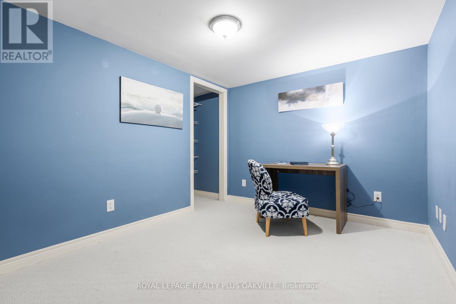 4 - 2066 Brant Street, Burlington, Ontario  L7P 3A6 - Photo 22 - W12968216