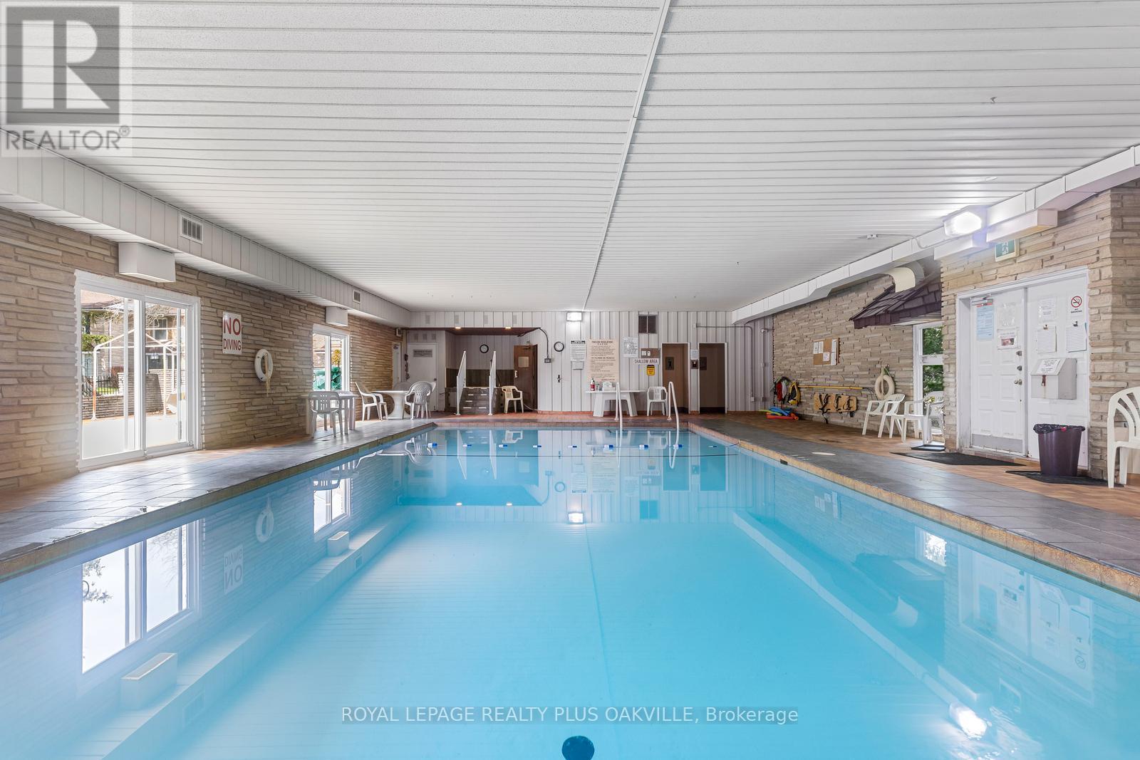 4 - 2066 Brant Street, Burlington, Ontario  L7P 3A6 - Photo 26 - W12968216