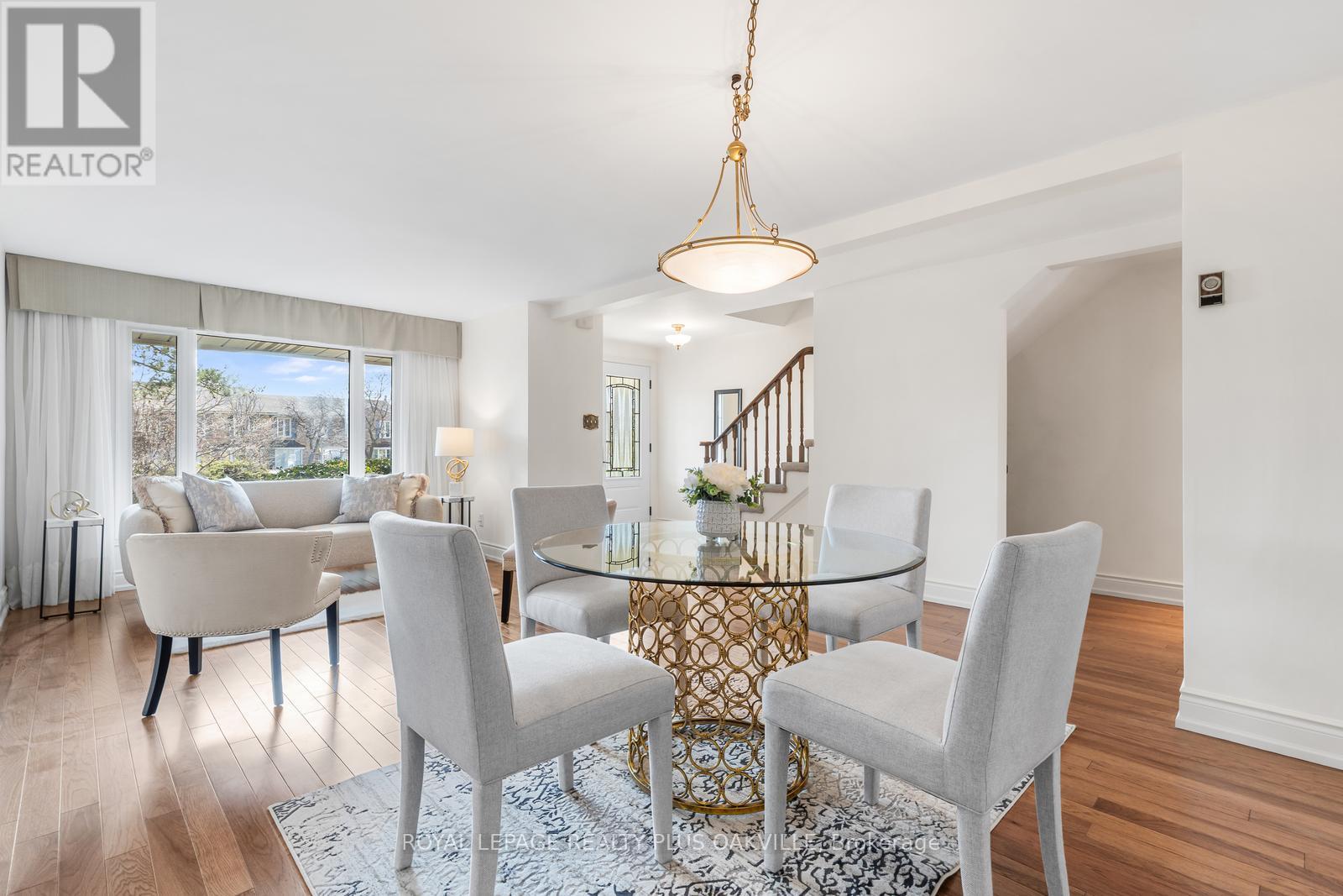 4 - 2066 Brant Street, Burlington, Ontario  L7P 3A6 - Photo 5 - W12968216