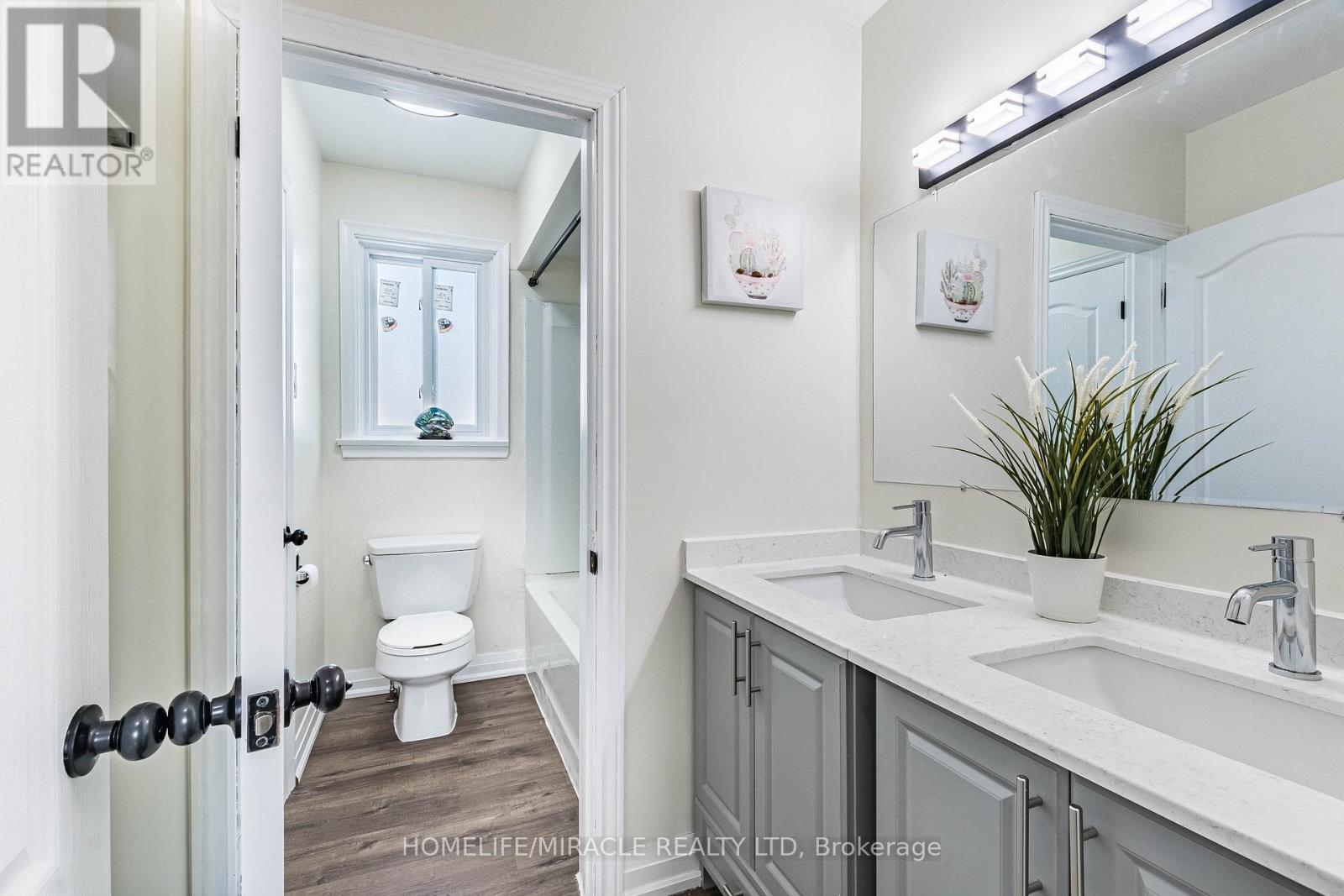 36 Mclaughlin Road N, Brampton, Ontario  L6X 1Y5 - Photo 30 - W12968254