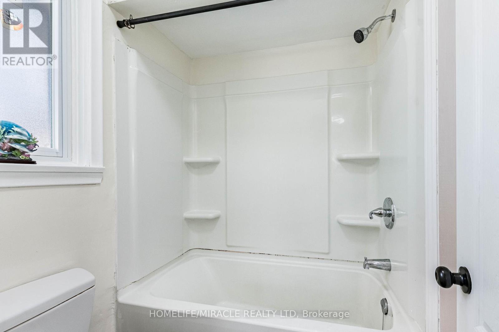 36 Mclaughlin Road N, Brampton, Ontario  L6X 1Y5 - Photo 32 - W12968254