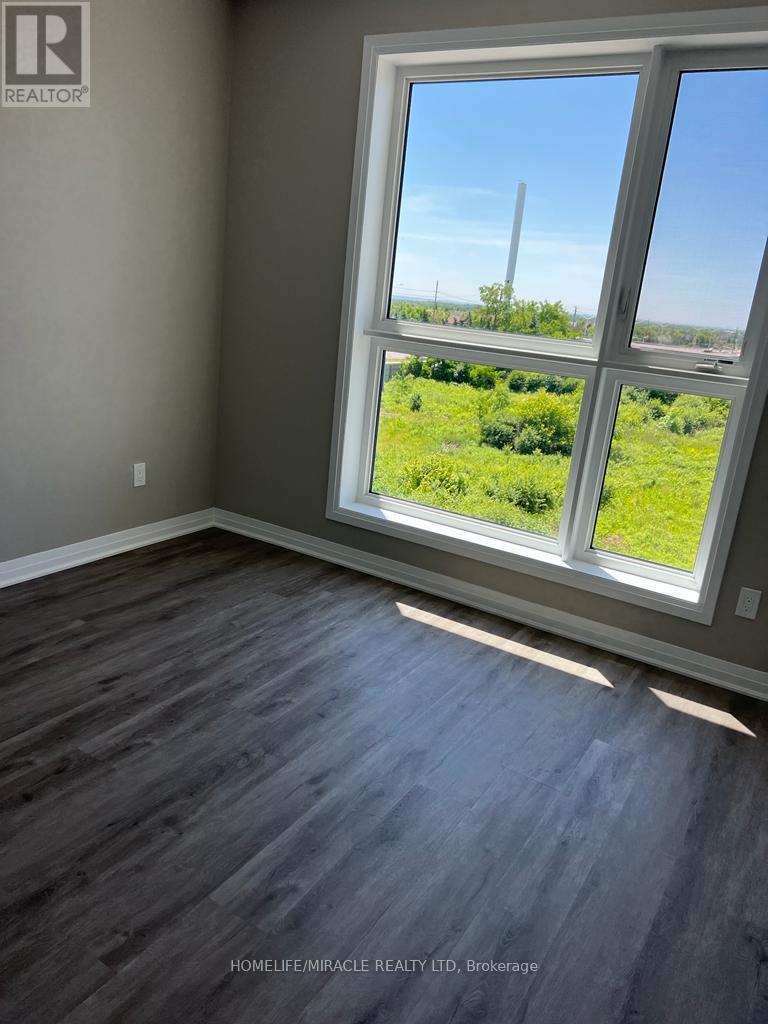 219 - 95 DUNDAS STREET W, Oakville, Ontario