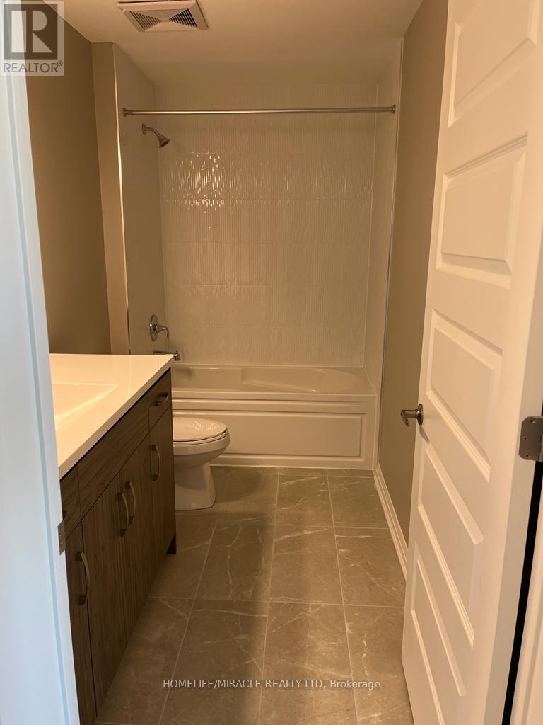 219 - 95 Dundas Street W, Oakville, Ontario  L6M 5N4 - Photo 9 - W12968256