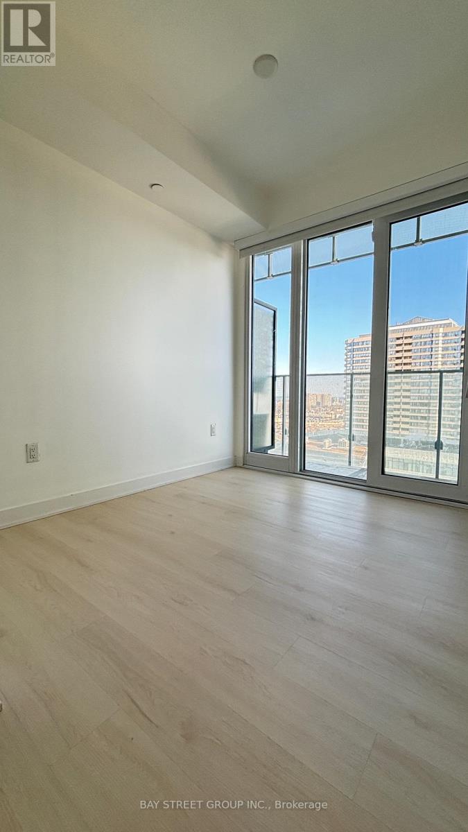 1004 - 3900 Confederation Parkway, Mississauga, Ontario  L5B 0M3 - Photo 8 - W12968284