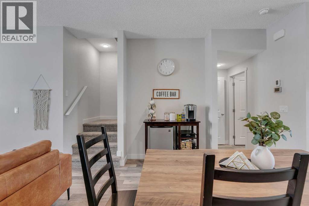 24 Carringvue Way Nw, Calgary, Alberta  T3P 1K8 - Photo 7 - A2293180