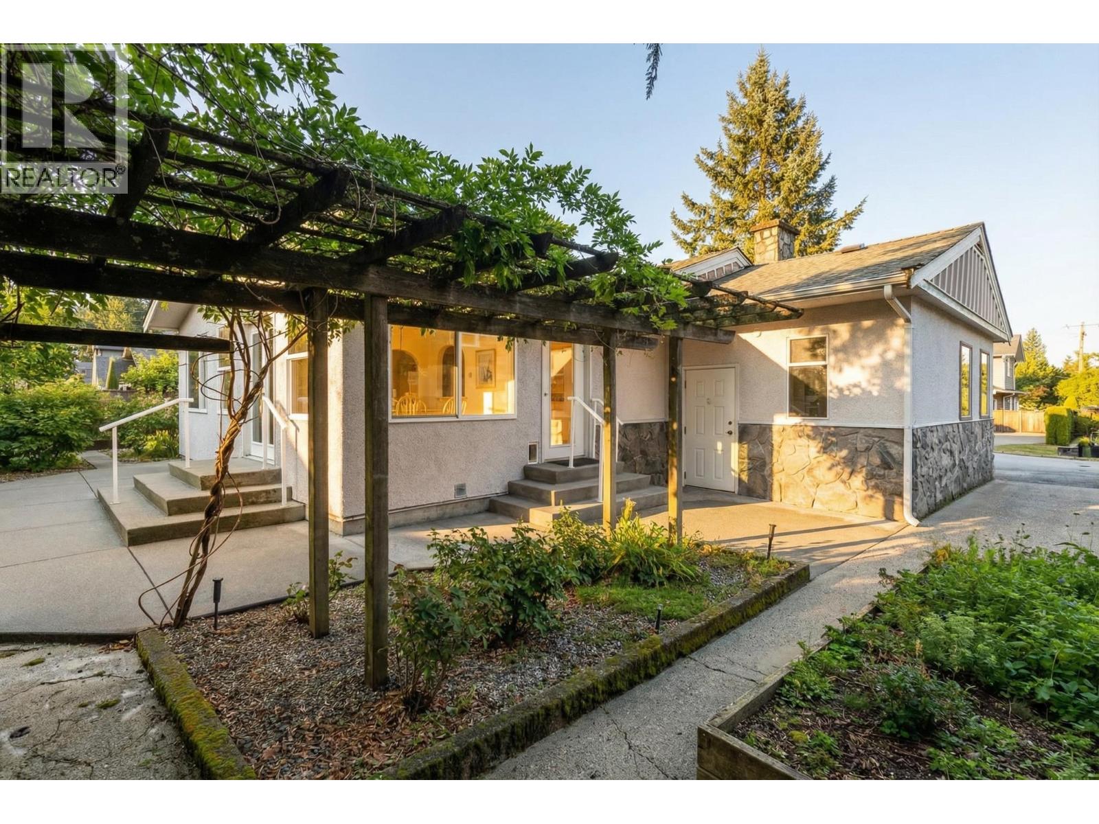 972 Beaconsfield Road, North Vancouver, British Columbia  V7R 1T2 - Photo 34 - R3107169