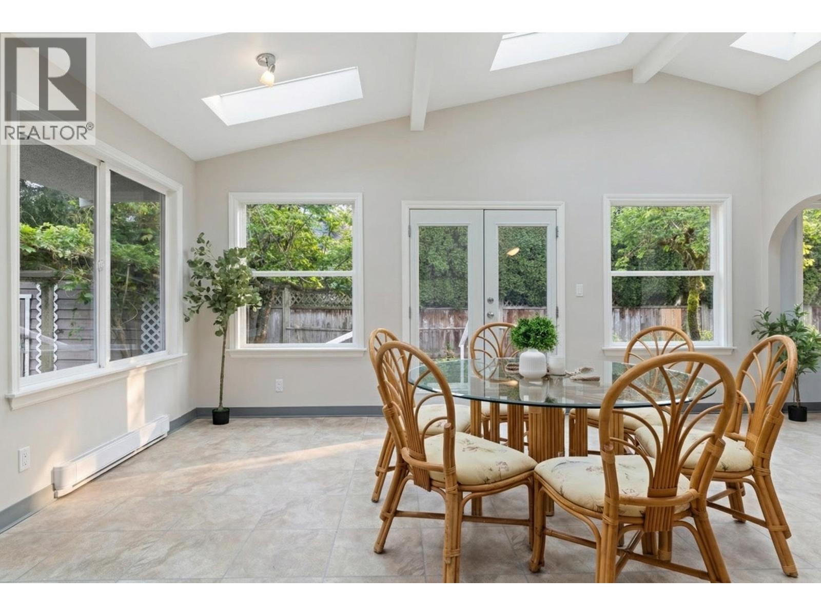 972 Beaconsfield Road, North Vancouver, British Columbia  V7R 1T2 - Photo 11 - R3107169