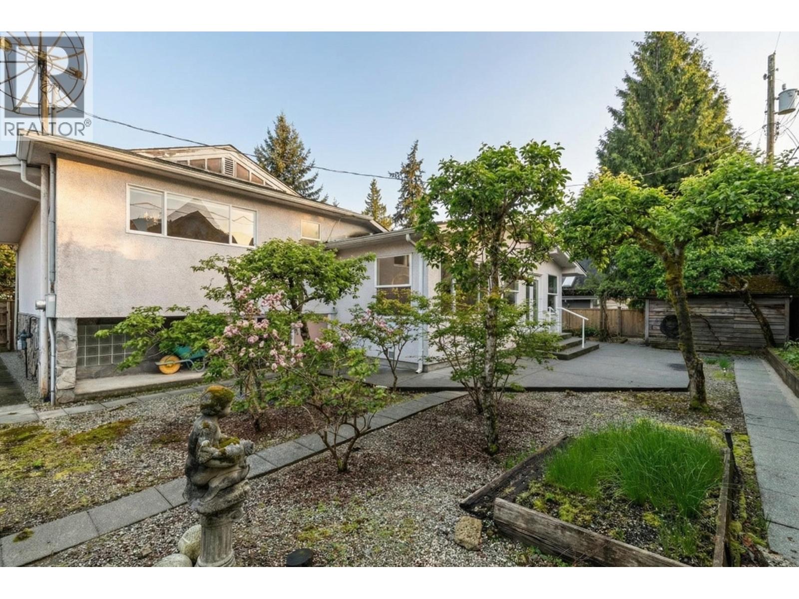 972 Beaconsfield Road, North Vancouver, British Columbia  V7R 1T2 - Photo 31 - R3107169