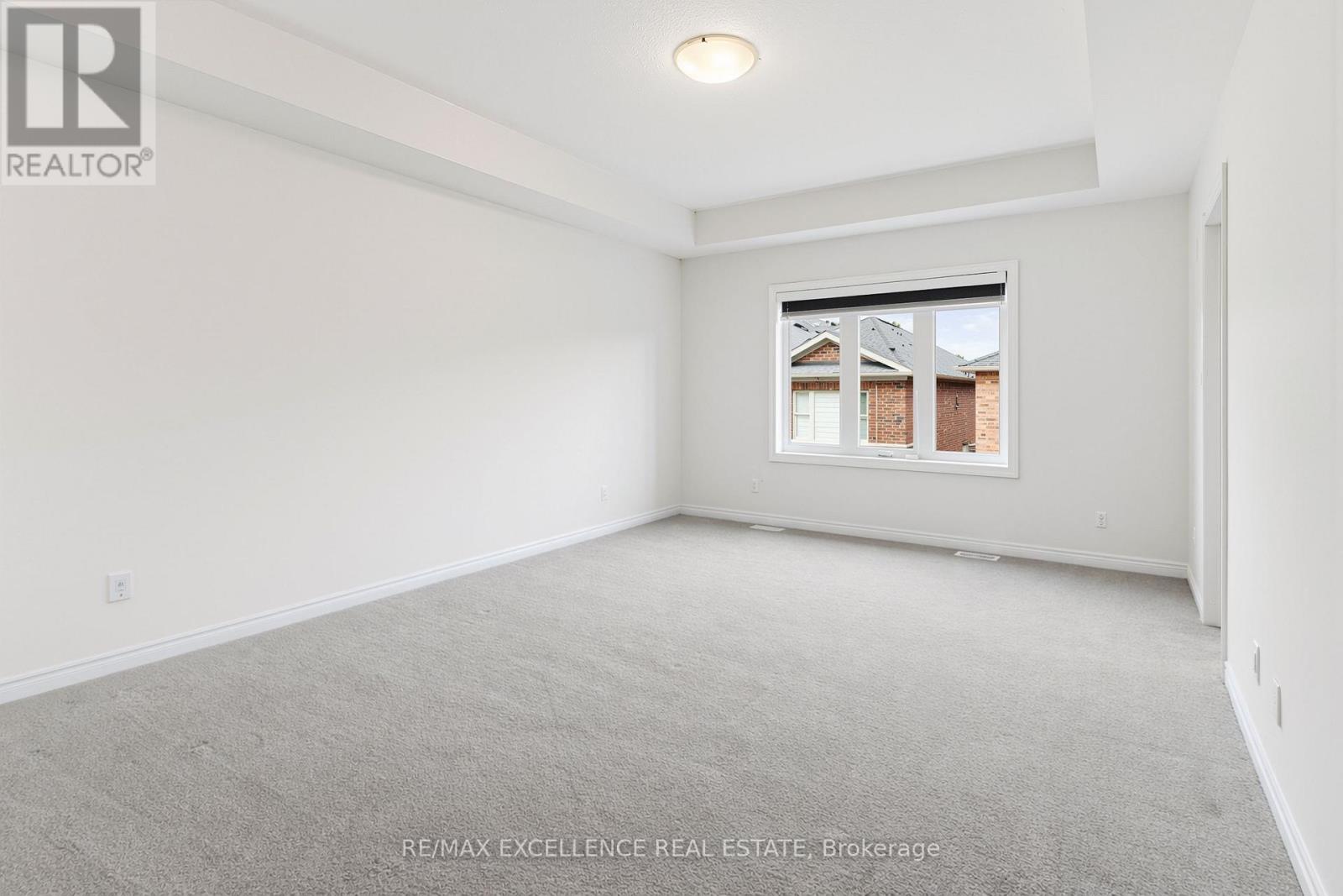 35 Guernsey Drive, Kitchener, Ontario  N2R 0T7 - Photo 11 - X12968188