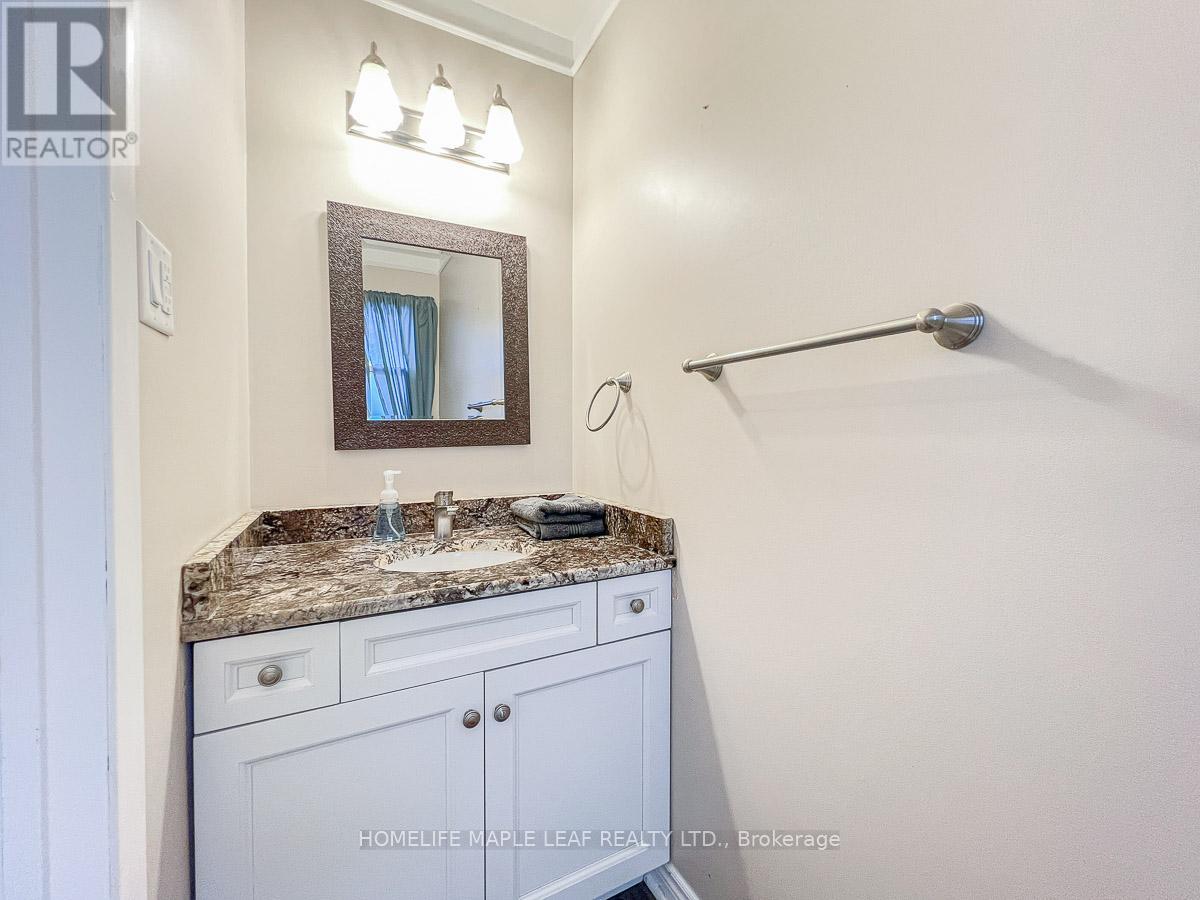 4 - 711 Osgoode Drive S, London South, Ontario  N6E 2C8 - Photo 7 - X12968272